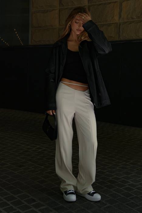 Bahar broek met middelhoge taille en wijde pijpen Meshki tarwe N4JN1588 kleding