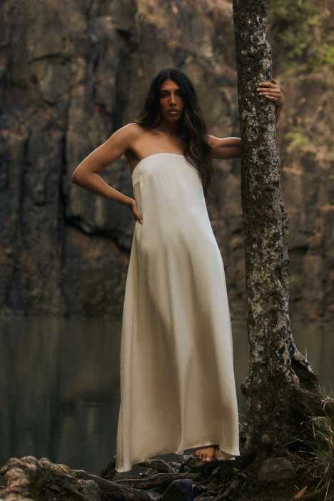 Luisa strapless maxi-jurk Meshki zand N4JN26 kleding